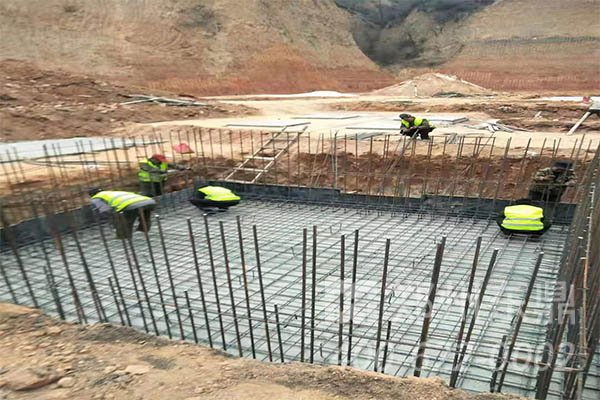 大型煤泥烘干机土建施工现场